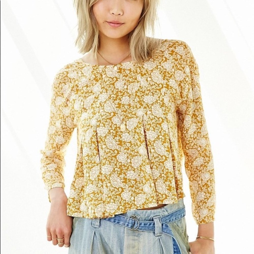 Urban Outfitters Kimchi Blue‎ Yellow Cropped Long Sleeve Blouse S